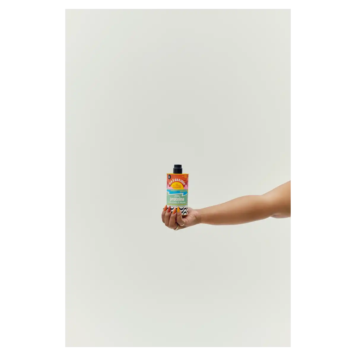 Proteína 3 em 1 Lola from Rio Ela é Carioca Lola Vai à Praia Frasco 500ml
